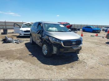  Salvage Kia Sorento