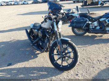  Salvage Harley-Davidson Xl883