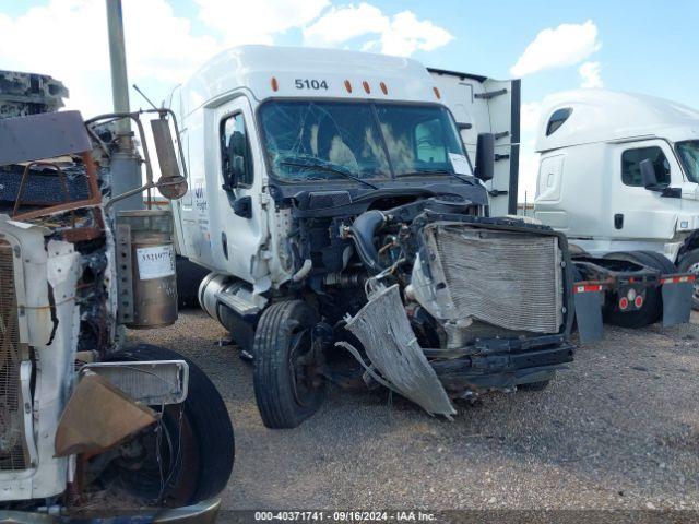  Salvage Freightliner Cascadia 125