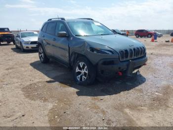  Salvage Jeep Cherokee