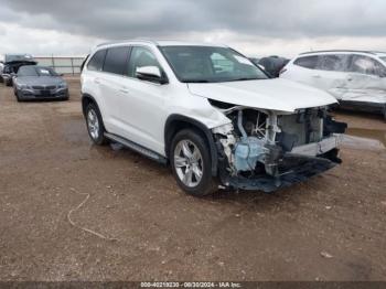  Salvage Toyota Highlander