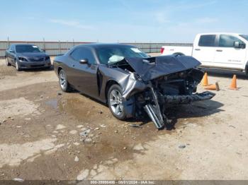  Salvage Dodge Challenger