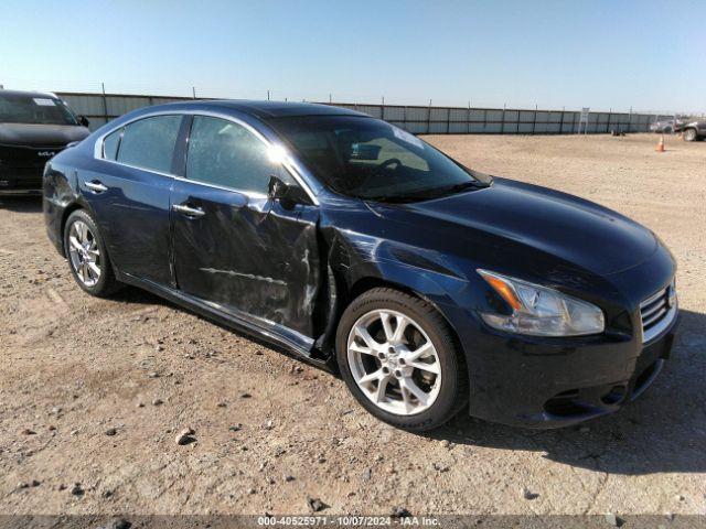  Salvage Nissan Maxima