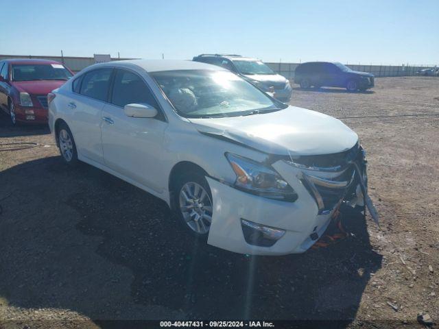  Salvage Nissan Altima