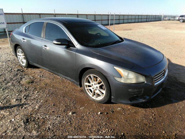  Salvage Nissan Maxima