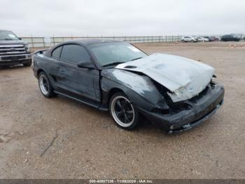  Salvage Ford Mustang