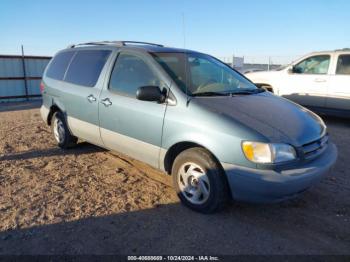  Salvage Toyota Sienna