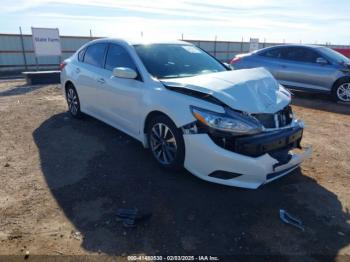  Salvage Nissan Altima