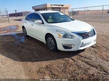  Salvage Nissan Altima