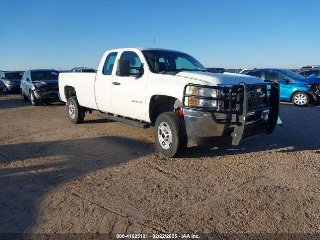  Salvage Chevrolet Silverado 2500