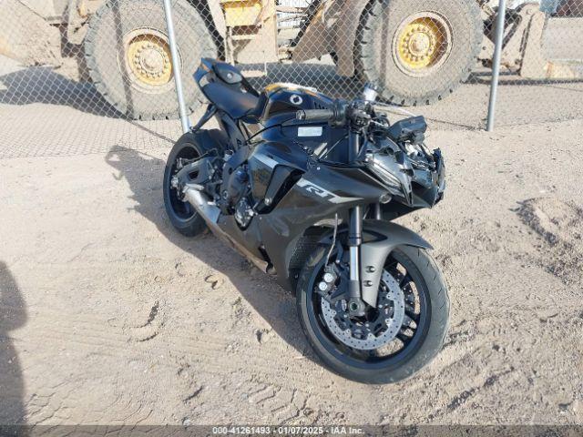  Salvage Yamaha Yzfr1