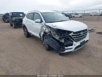  Salvage Hyundai TUCSON