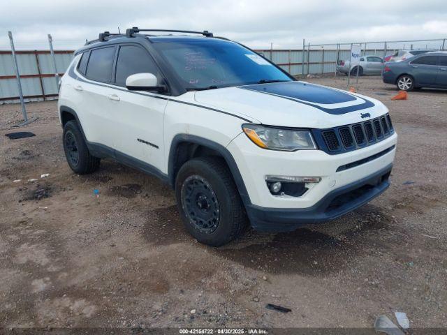  Salvage Jeep Compass