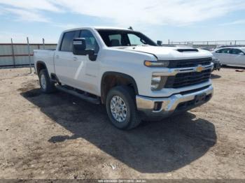  Salvage Chevrolet Silverado 3500