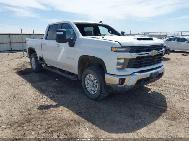  Salvage Chevrolet Silverado 3500