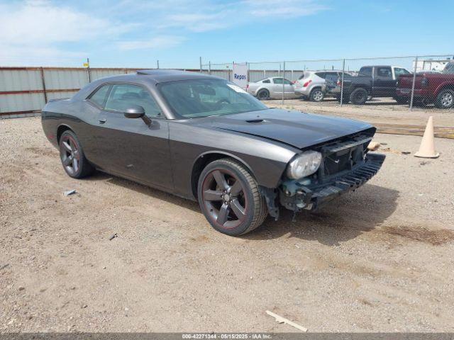  Salvage Dodge Challenger