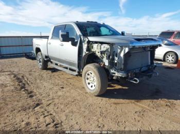  Salvage General Motors Sierra 2500HD