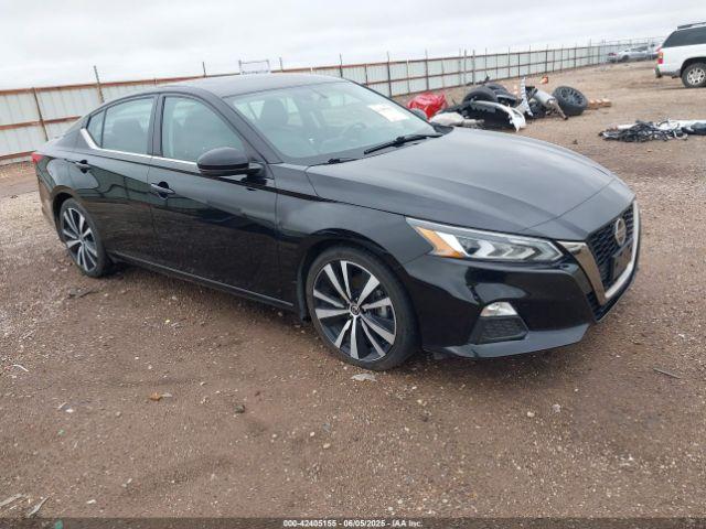  Salvage Nissan Altima