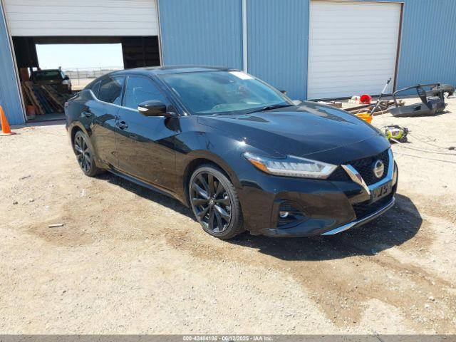  Salvage Nissan Maxima