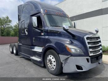  Salvage Freightliner New Cascadia 126