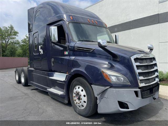  Salvage Freightliner New Cascadia 126