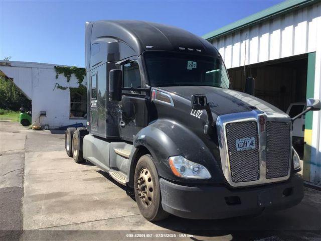  Salvage Kenworth T680