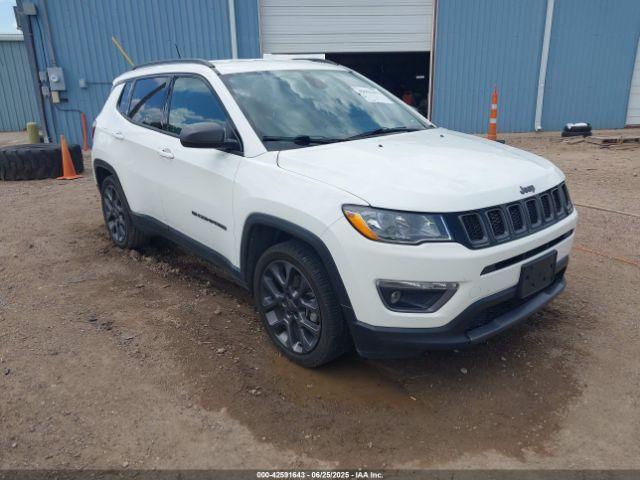  Salvage Jeep Compass