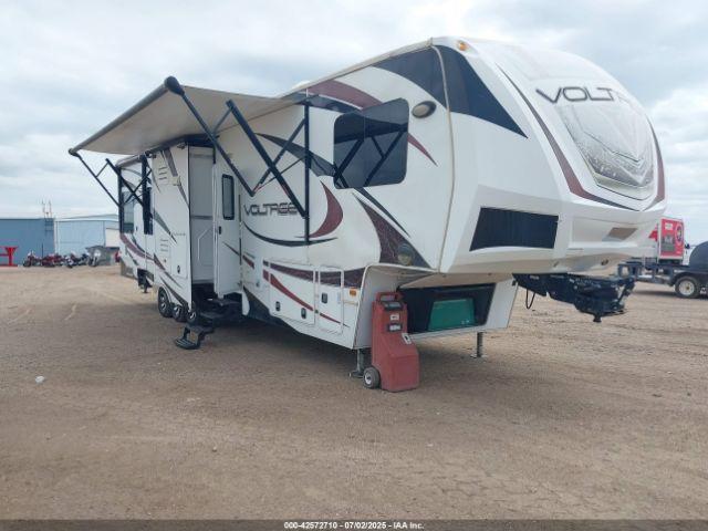  Salvage Dutchmen Voltage 39  5th Wheel