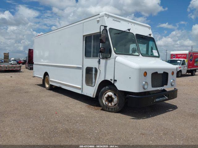  Salvage Freightliner Chassis