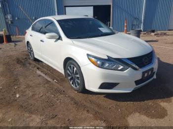  Salvage Nissan Altima