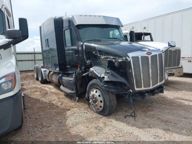  Salvage Peterbilt 579