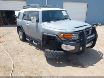  Salvage Toyota FJ Cruiser