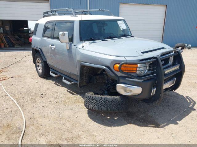  Salvage Toyota FJ Cruiser