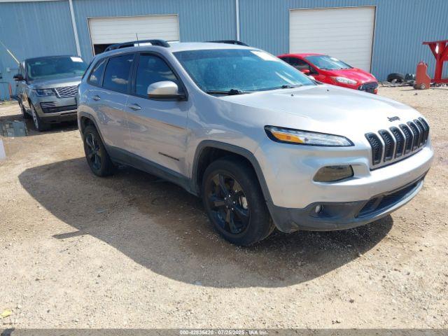  Salvage Jeep Cherokee