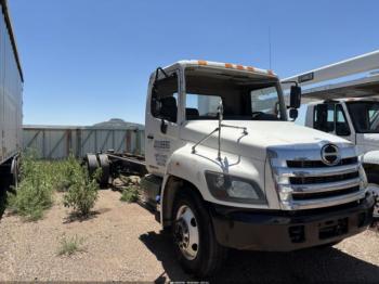  Salvage Hino 258 268