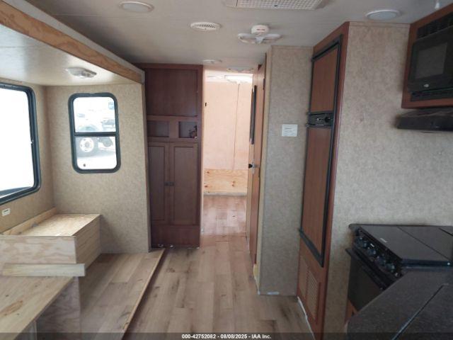 Heartland North Trail Ultra 25  Bum Image 7