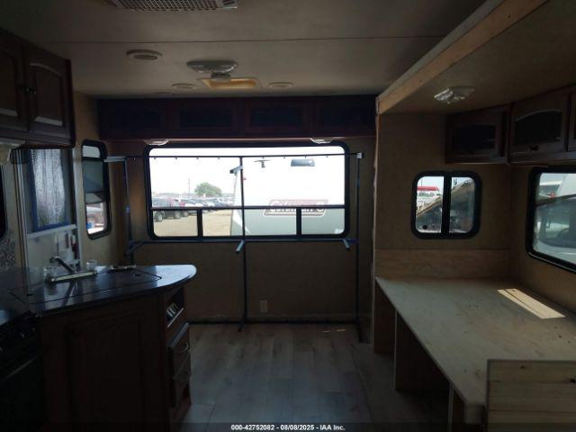 Heartland North Trail Ultra 25  Bum Image 9