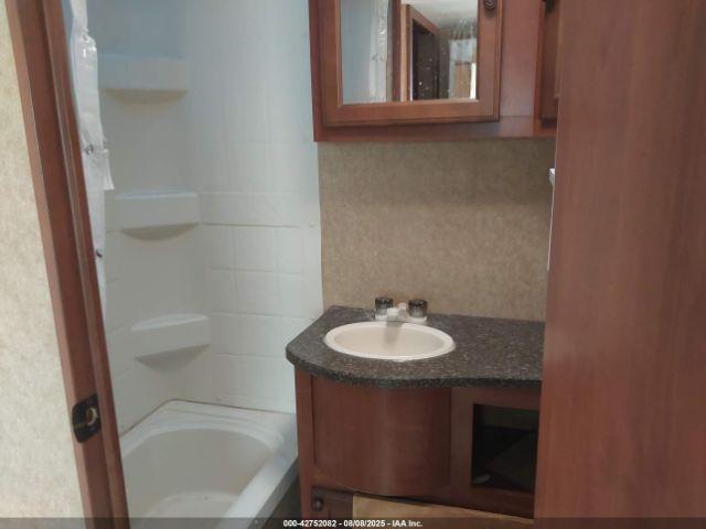 Heartland North Trail Ultra 25  Bum Image 10