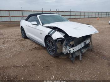  Salvage Ford Mustang