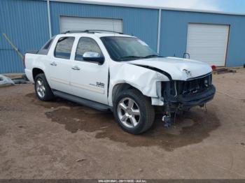  Salvage Chevrolet Avalanche 1500