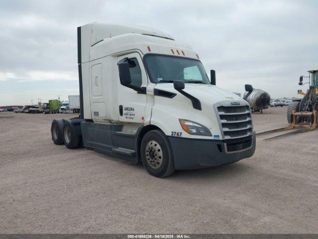  Salvage Freightliner New Cascadia 116