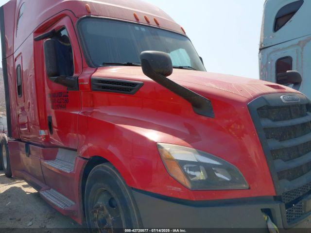  Salvage Freightliner New Cascadia 126