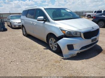  Salvage Kia Sedona