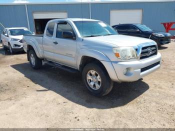  Salvage Toyota Tacoma