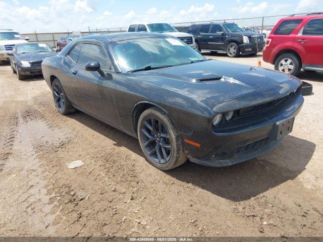  Salvage Dodge Challenger