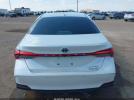 Toyota Avalon Limited Hybrid Image 7