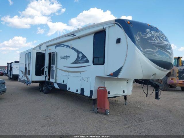  Salvage Forest River Sandpiper 35  5th Wheel