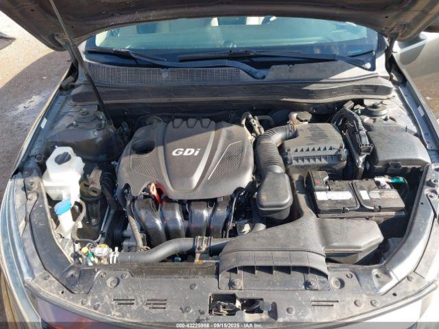 Kia Optima Lx Image 8