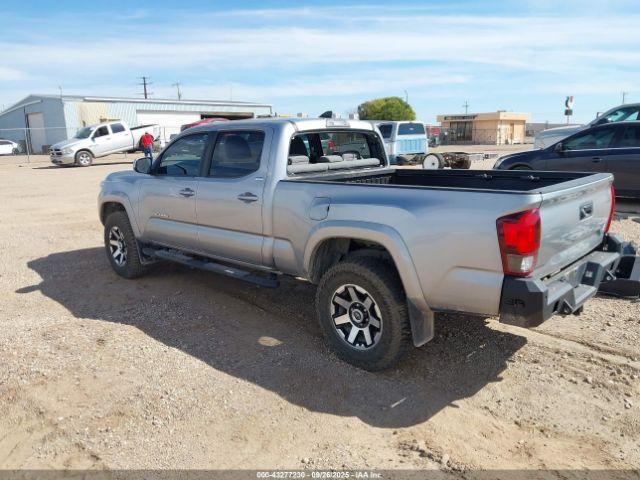 Toyota Tacoma Sr5 Image 11