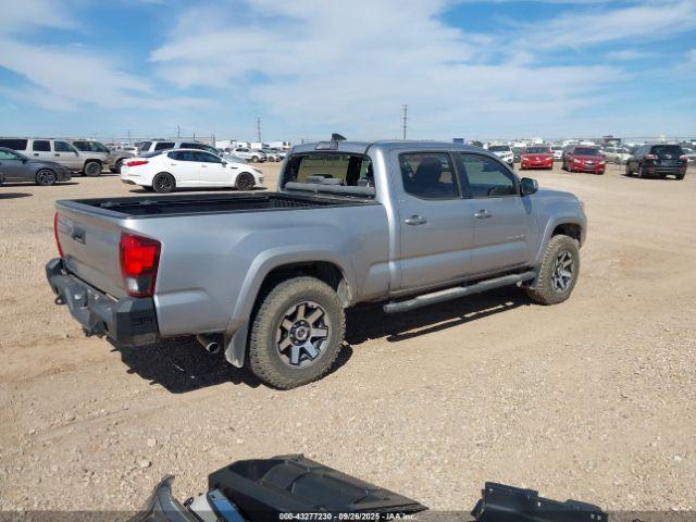 Toyota Tacoma Sr5 Image 8